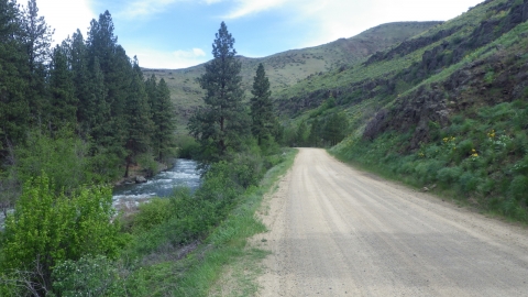 Road stays with Eagle Creek before it reaches Little Eagle. 