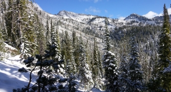 A nice look into the Boulder and Copper creeks drainages. 