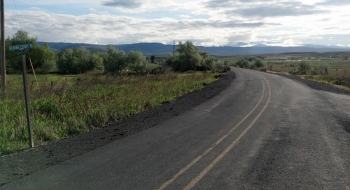 Looking back toward Keating. Banta Rd. will be a left hand turn onto gravel off of this road. 