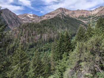 Twin Peaks visible soon from the trail. 