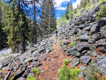 The first rocky section of the trail
