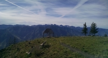 The view from the interpretive trail around the lookout, at the Seven Devils in Idaho.