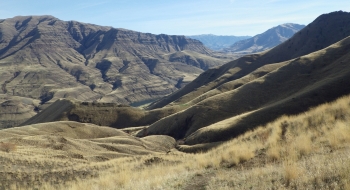 The Snake River becomes visible.