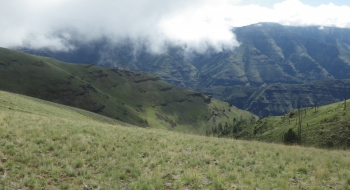 Here the Crooked Canyon Trail is barely visible to the east. Here the Crooked Canyon Trail is barely visible to the east.